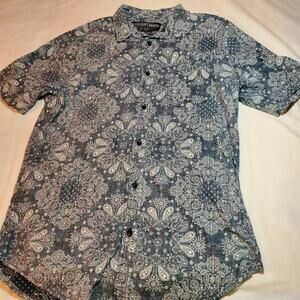 Straight Faded Mens Button Front Shirt Blue Cotton Paisley Short Sleeve Pocket M